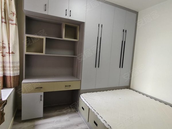 凉山西昌西客站泸川苑西部新城，电梯套三，装修温馨，带家具家电，可短租，可半年付出租房源真实图片