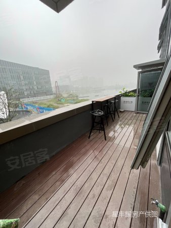 星湖湾 湾头现房江景公寓 山姆商超对面 一线江景房