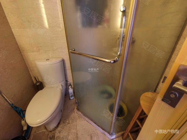 摩尔城 楼下大规模商业综合体 精装俩房 满五 价格好谈,鹏达摩尔城