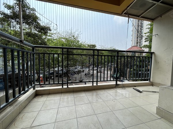 百鸽笼租房,佳兆业可园(南区) 2室2厅1卫 电梯房 精装修74平米,布吉