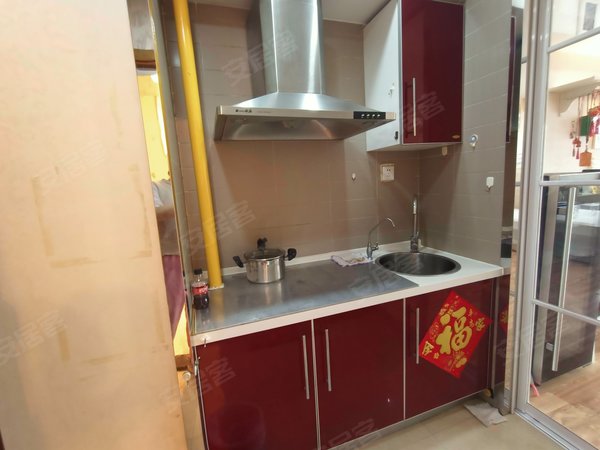 大连中山昆明街伊景华园出租伊景华园中间楼层一室西南向住宅时候陪读居住出租房源真实图片