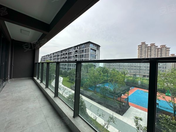 杭州萧山城厢众安荷源府(照片本人实拍)洋房4房2厅2卫.