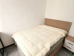 深圳宝安领航城近后瑞地铁口 拎包入住 家私齐全 购物方便 车位充足出租房源真实图片