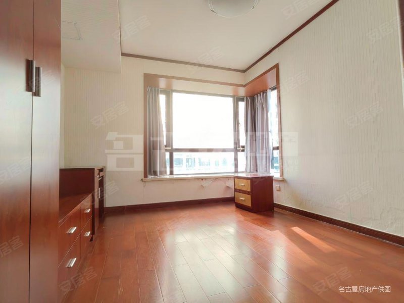 急售 吴宫丽都正气大三房 满五年 税少 看房有钥匙地铁口