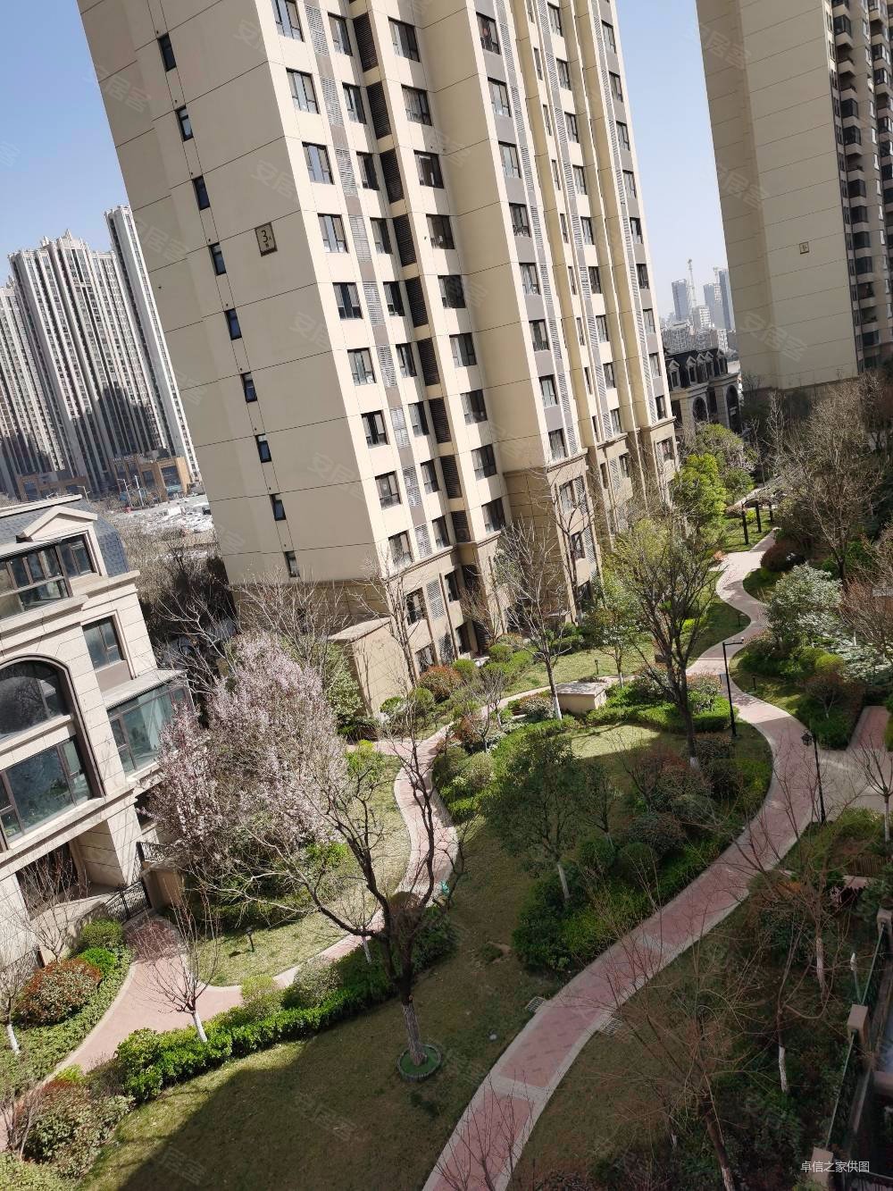 高新区地铁口鸿锦城罗曼尼精装婚房业主诚心出售