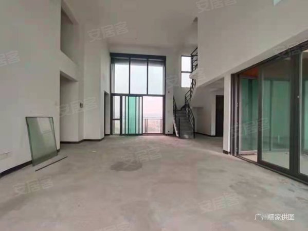 狮岭醉美小区新鸿基御华园中空复式5房4卫