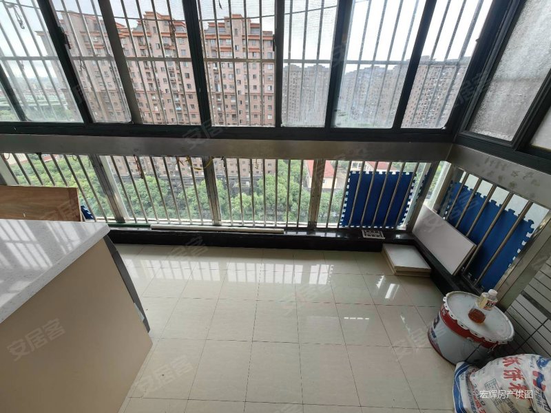 中环一号(一期)3室2厅1卫102.26㎡南北520万