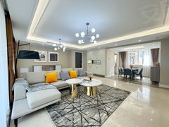 北京海淀苏州街中关村 西屋国际 4居两厅3卫 稀有户型 7月份入住 可定金出租房源真实图片