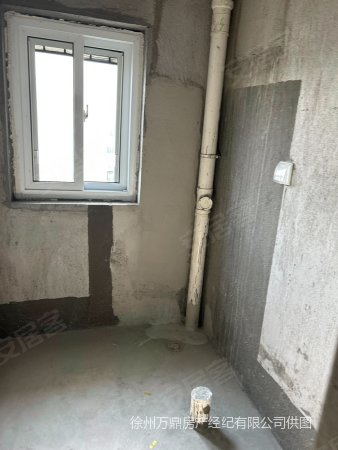 大庙三室两厅毛坯双阳台新小区,汇川华府二手房,90万,3室2厅,2卫,114.