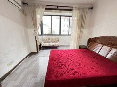 上海宝山通河新村地铁800米，付一押一，4楼一室半户型，价格看中可以谈出租房源真实图片