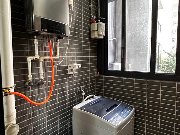 广州南沙金洲越秀滨海悦城(滨海悦城)南向三房两卫 大浴缸 定制衣柜