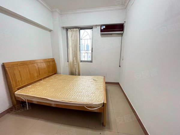 广州番禺市桥鸿基花园市桥鸿基花园 近地铁 电梯两房 交通便利 采光好