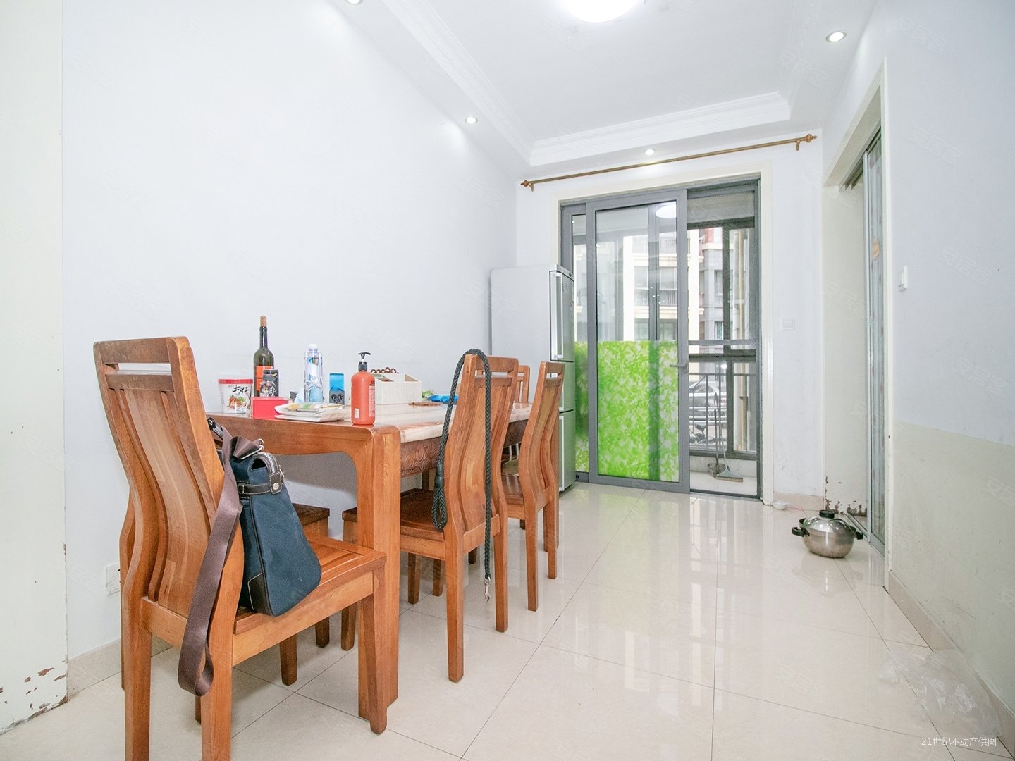 新上!业主移民处理海外置产!降价急售! 的来!南北通透,怡佳公寓二手房