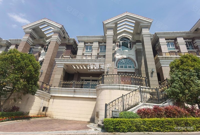 御湖名邸6室3厅4卫539.34㎡南北1080万