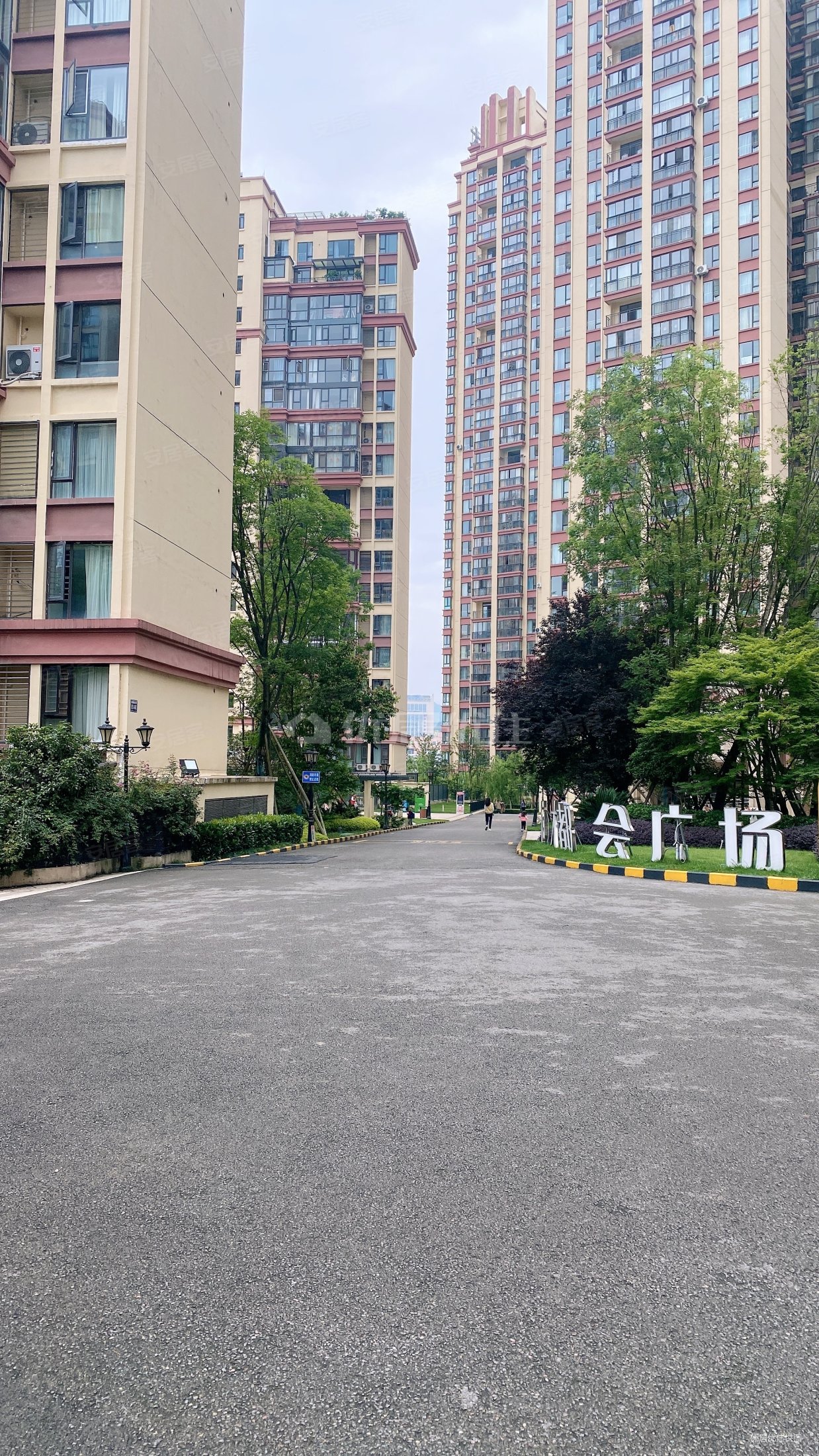 贵阳房产网>贵阳二手房>乌当二手房>新添寨二手房>恒大都会广场>1238