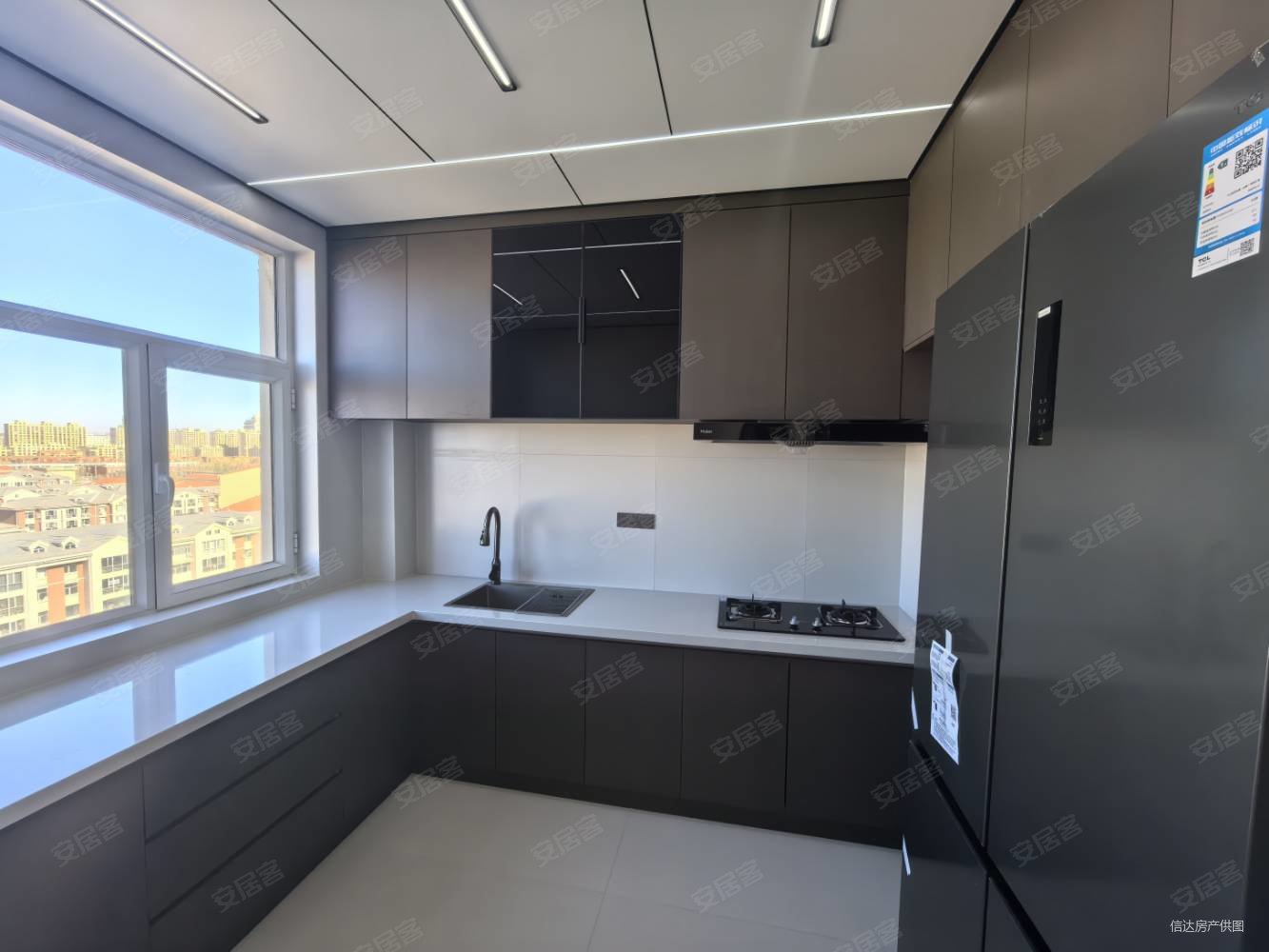 方悦名都3室2厅2卫151㎡南北95.8万