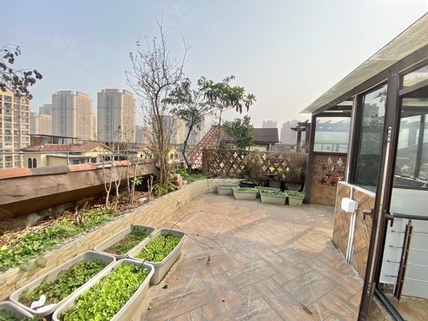 重庆南岸茶园新区奥园城市天地(a区)茶园奥园广场精装修顶跃大露台,首