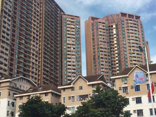 深圳福田赤尾京基御景华城赤尾地铁口 高层朝南两房一厅 御景华城花园