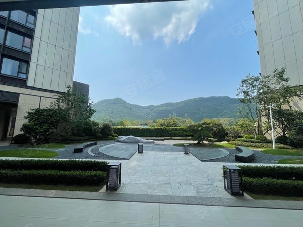 深圳南山大学城深铁阅山境花园深铁阅山境花园 3室2厅2卫 配套齐全