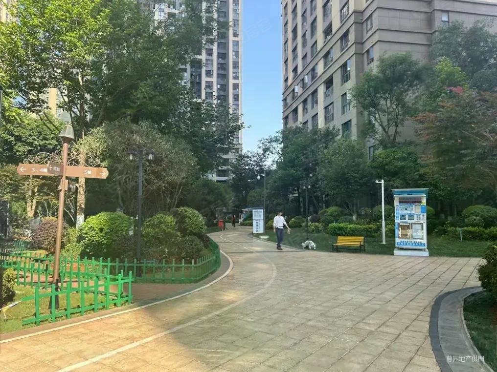 俊发城玉兰苑~西南朝向~温馨3居室~素质住户~配套齐全