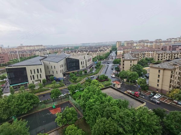 上海浦东临港新城宜浩欧景欧景电梯2房,居家配置,阳台包好,可以长租