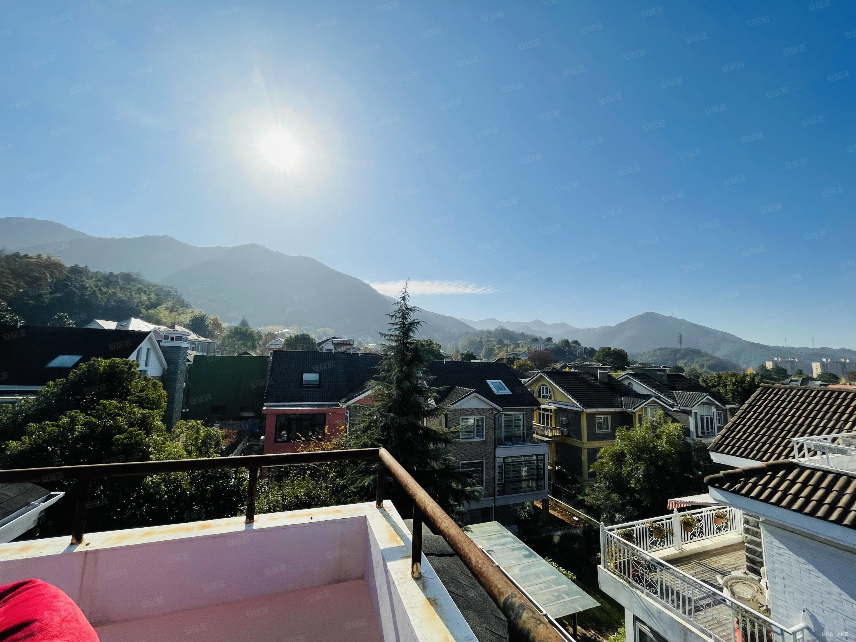 秀水山庄 交通便利 商品房 满五 环境好 南向采光好