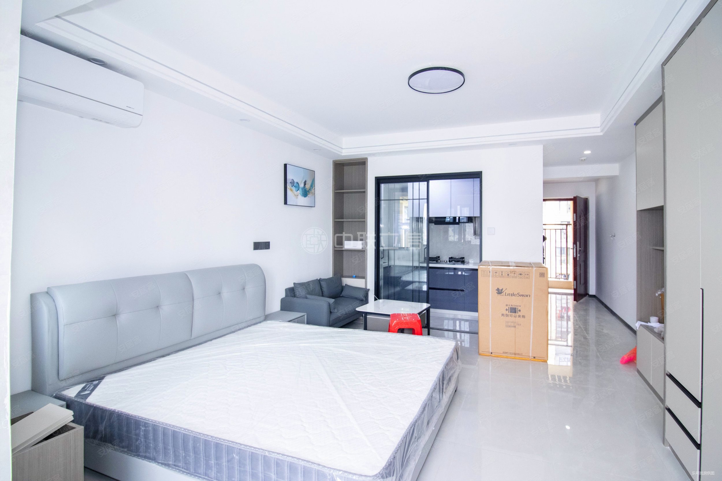 装修45平标准单身公寓,蓝光玖榕台二手房,99万,1室1厅,1卫,45平米