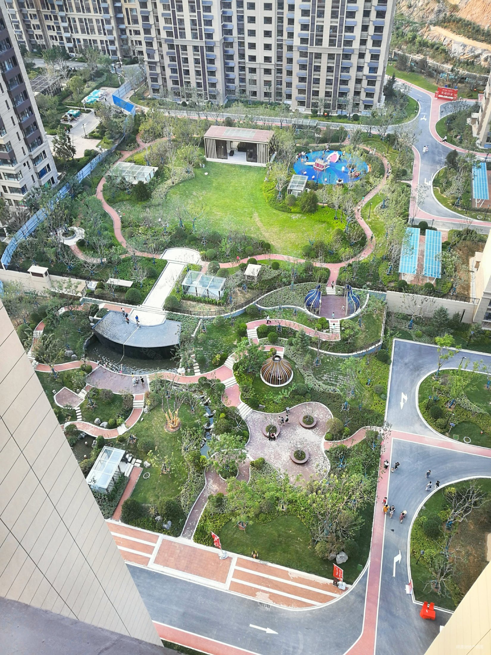 世茂原山首府3室2厅1卫97.01㎡南北120万