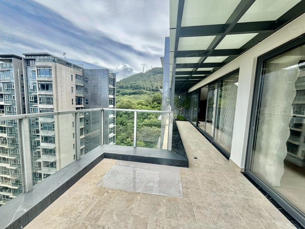 十五峯花园一线山景720度无死角精装修顶楼复式出租,有车位