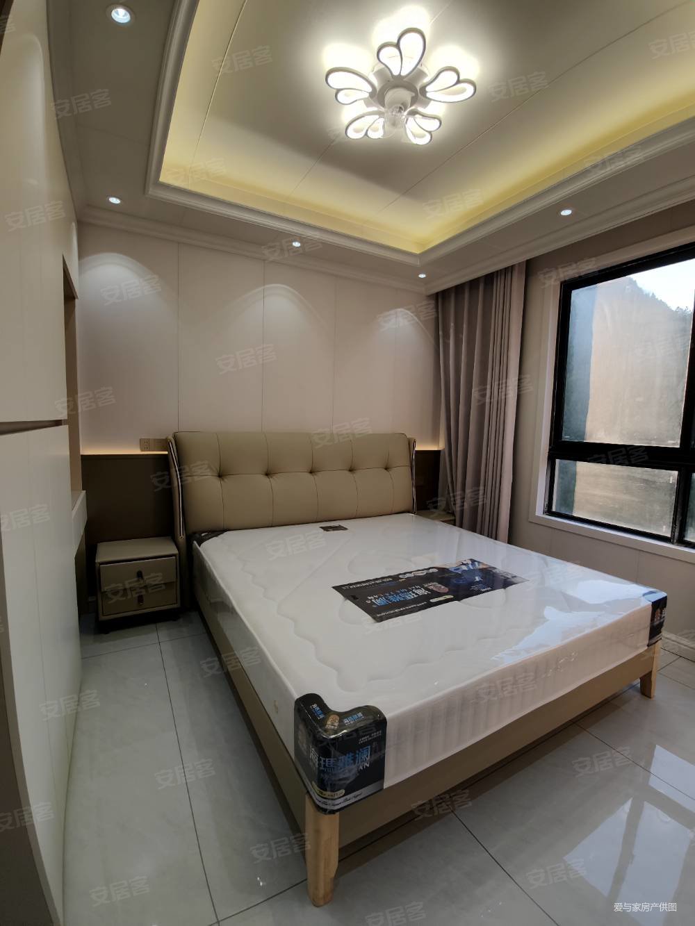 南岳清水湾3室2厅2卫116㎡南北53.8万