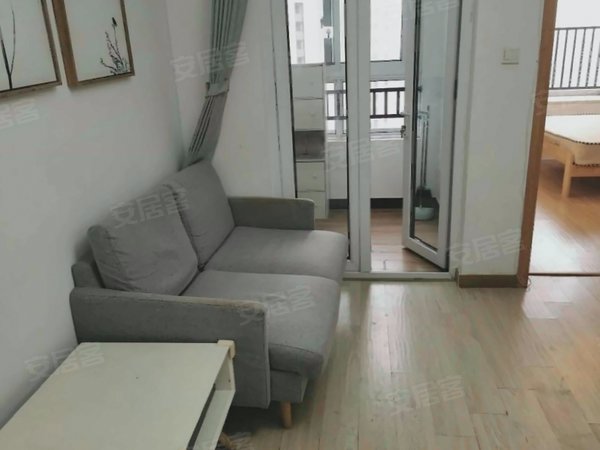 上海杨浦杨浦大桥农房万丰公寓出门地铁12号线,精装修 拎包入住,停车