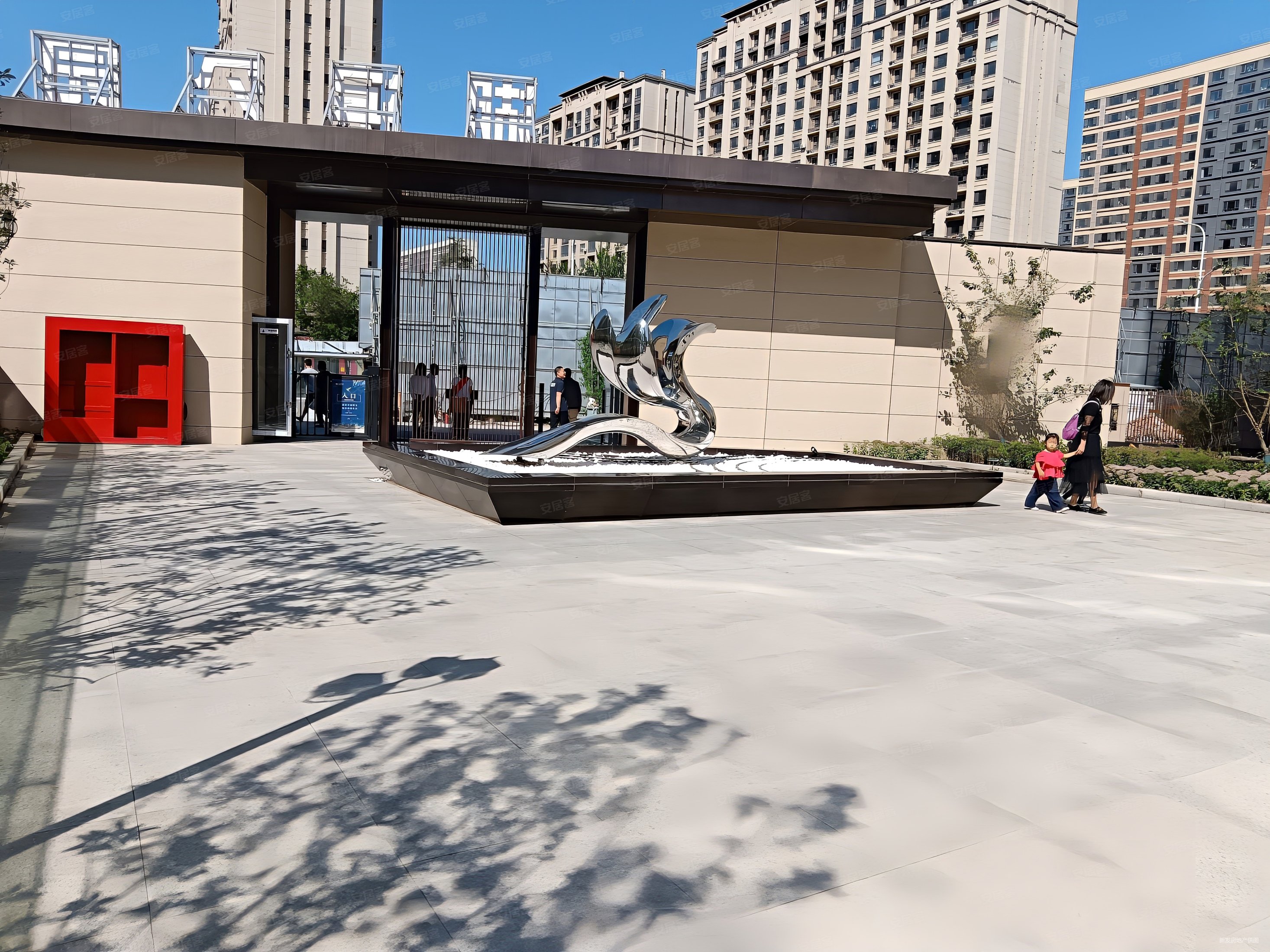 湖滨公园壹号南北通透87中临地铁电梯房精装好房