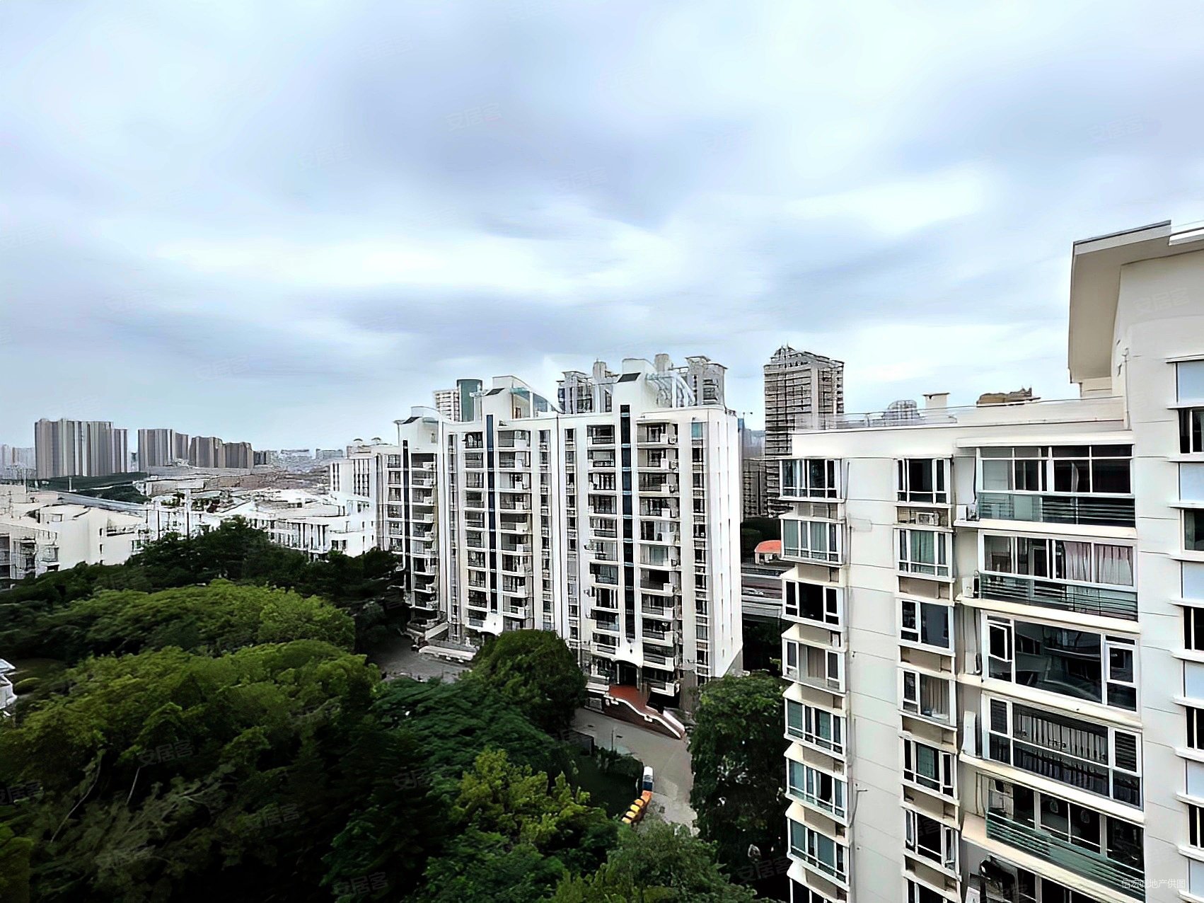 厦门房产网>厦门二手房>湖里二手房>sm商圈二手房>裕发花园>