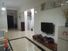 龙海城区龙海城区石码美一城边，祥云豪庭正套一房一厅配套俱全拎包入住1300包出租房源真实图片