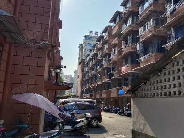 景德镇珠山假日广场假日广场房子在通站路,海棠壹号这里,新洪小区,2房