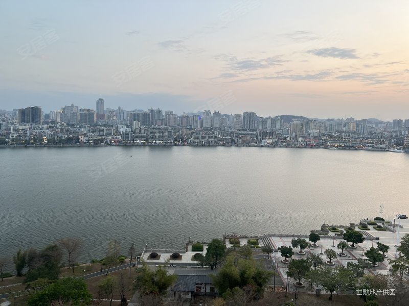 惠州房产网>惠州二手房>惠城二手房>江北滨江区二手房>合生帝景湾>800