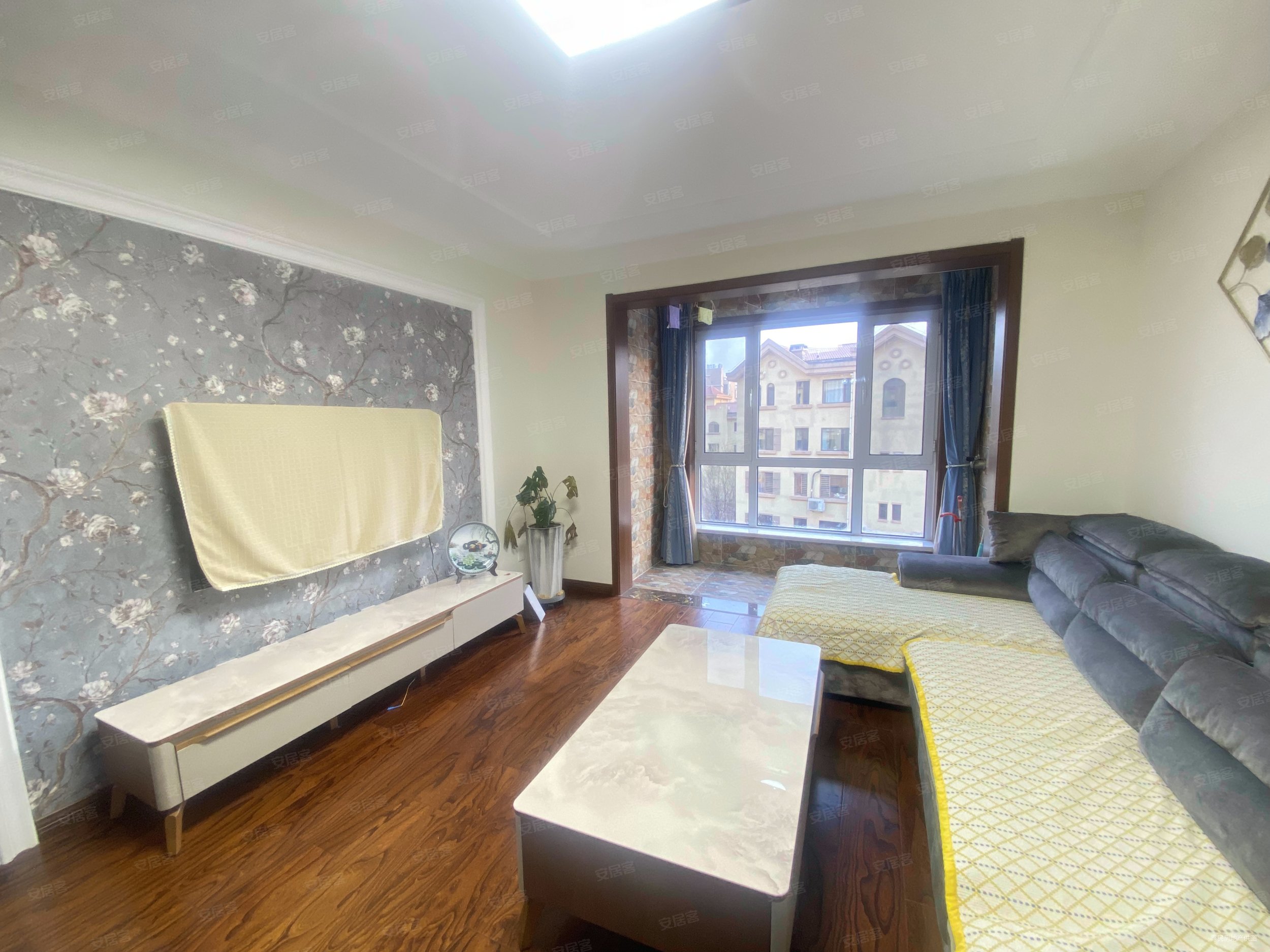 泉水 枫丹丽城 电梯洋房  精装未住     位置 实房更好