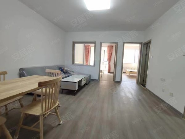 莱州龙海家园(c区)龙海家园(c区) 2室2厅1卫 电梯房 90平 精装修出租