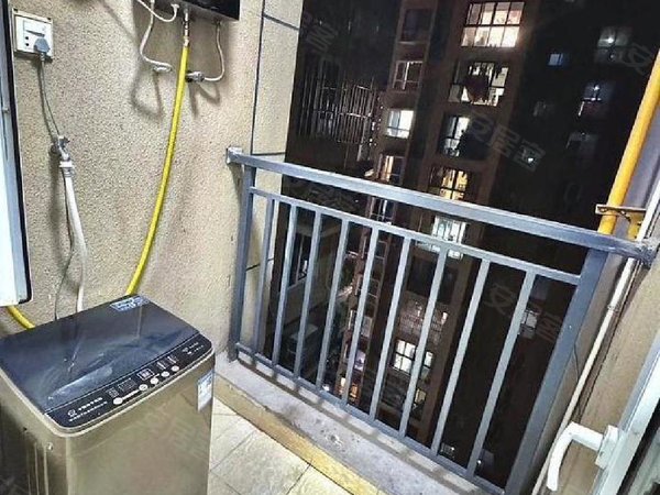 常德武陵步行街经泽湖畔本人自租 经泽湖畔 滨湖公园 高山街 步行街 水星楼市三中出租房源真实图片