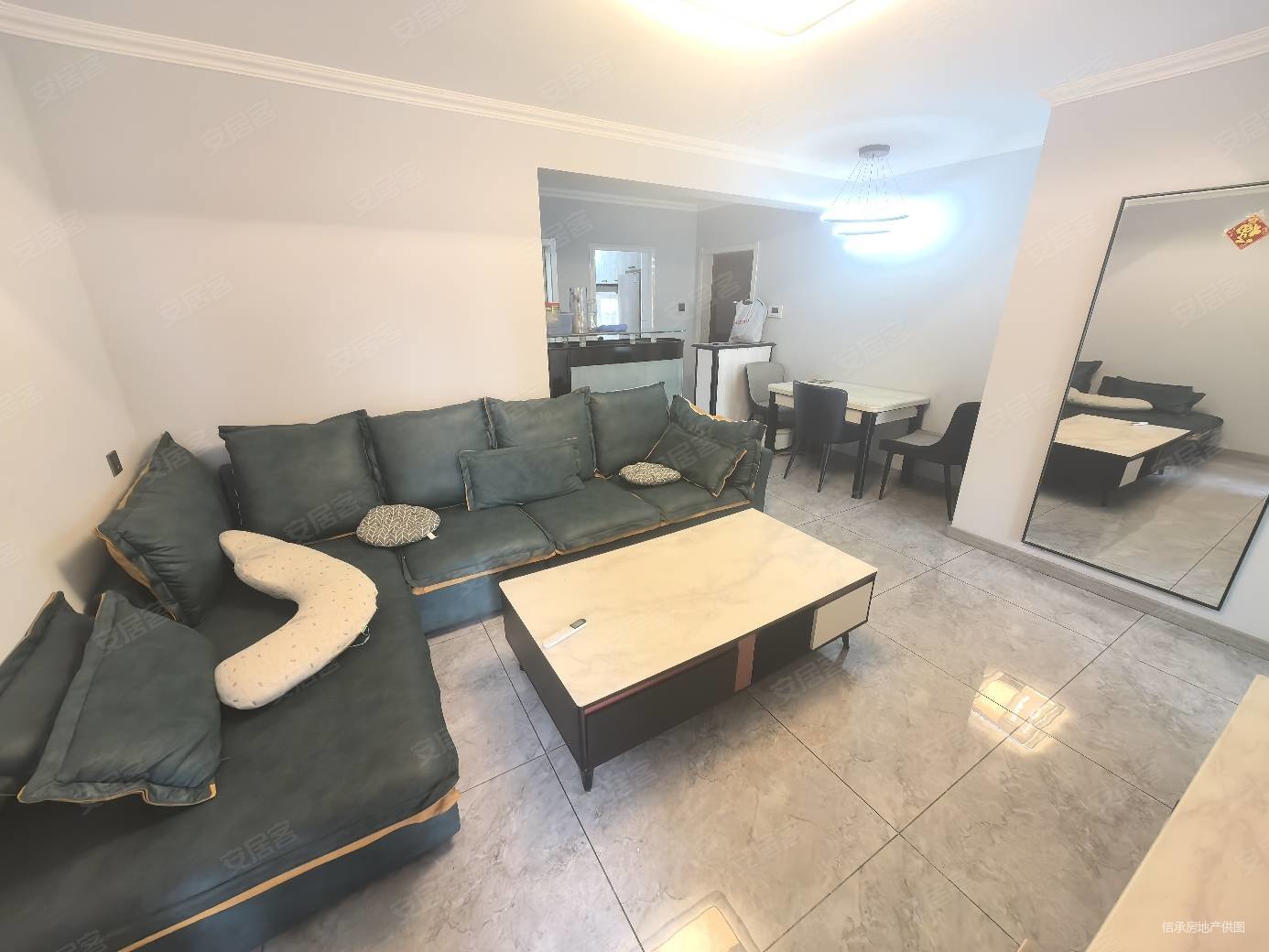 中央一品2室2厅1卫73.39㎡南北32.5万