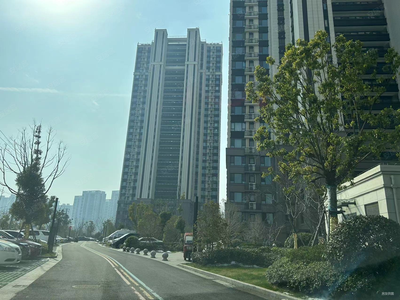 中南上悦城 上悦花苑 好楼层四房 新空房未入住 看房随时