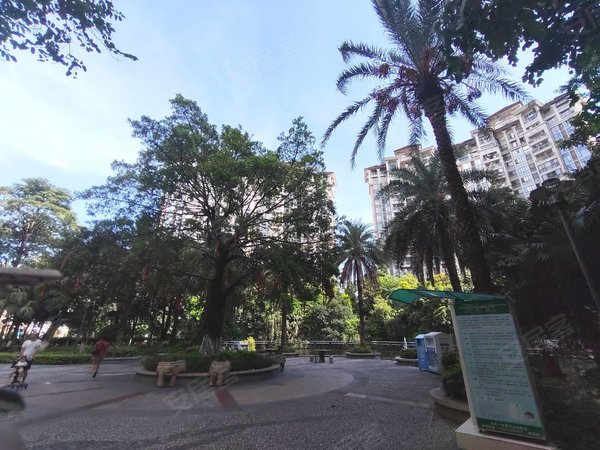 广州番禺石碁尚东尚筑(a区)番禺广场 电梯三房两卫 中层望园景 家私