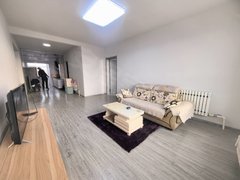 呼伦贝尔海拉尔东山远津C区三室精装，出租直至支持季度租，半年租出租房源真实图片