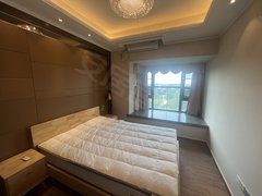 恒大美丽沙天璟湾 一房精装修 一线海景 家电齐全 拎包入住。