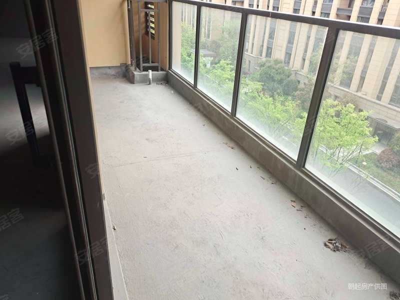 万城理想公馆商业配套齐全双卫生间停车方便交通便利