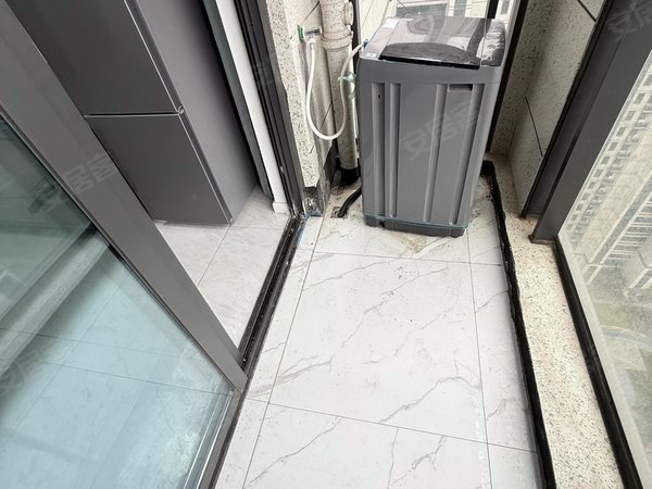 海宁长安镇农发区虹运驿府长安地铁口虹运驿府精装1室一厅一厨一卫出租电梯房出租房源真实图片