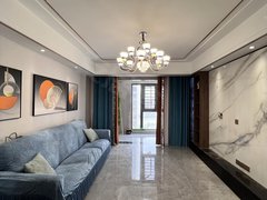 枣阳北城书院街金科观天下 精装修三室两厅 2000月 配置齐全 拎包入住出租房源真实图片