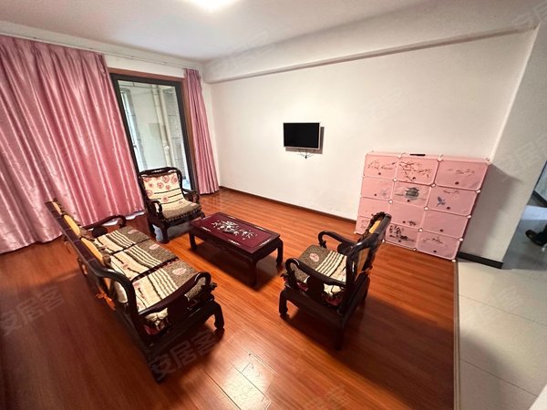 宁波慈溪慈溪市区恒泰嘉景园2500月 3室2厅2卫 带停车位 可合租 员工