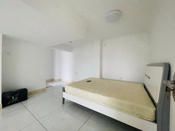 金洲租房,东南向江景房 金茂湾商住两用公寓 可明火厨房,南沙租房