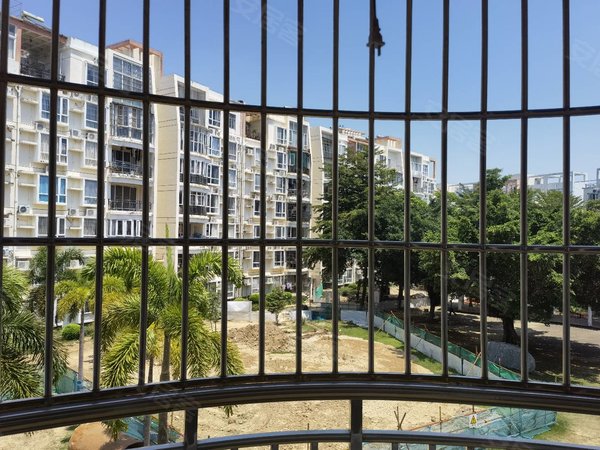 珠海香洲老香洲银海雅苑红花山幼儿园银星小学森林公园 大三房朝南